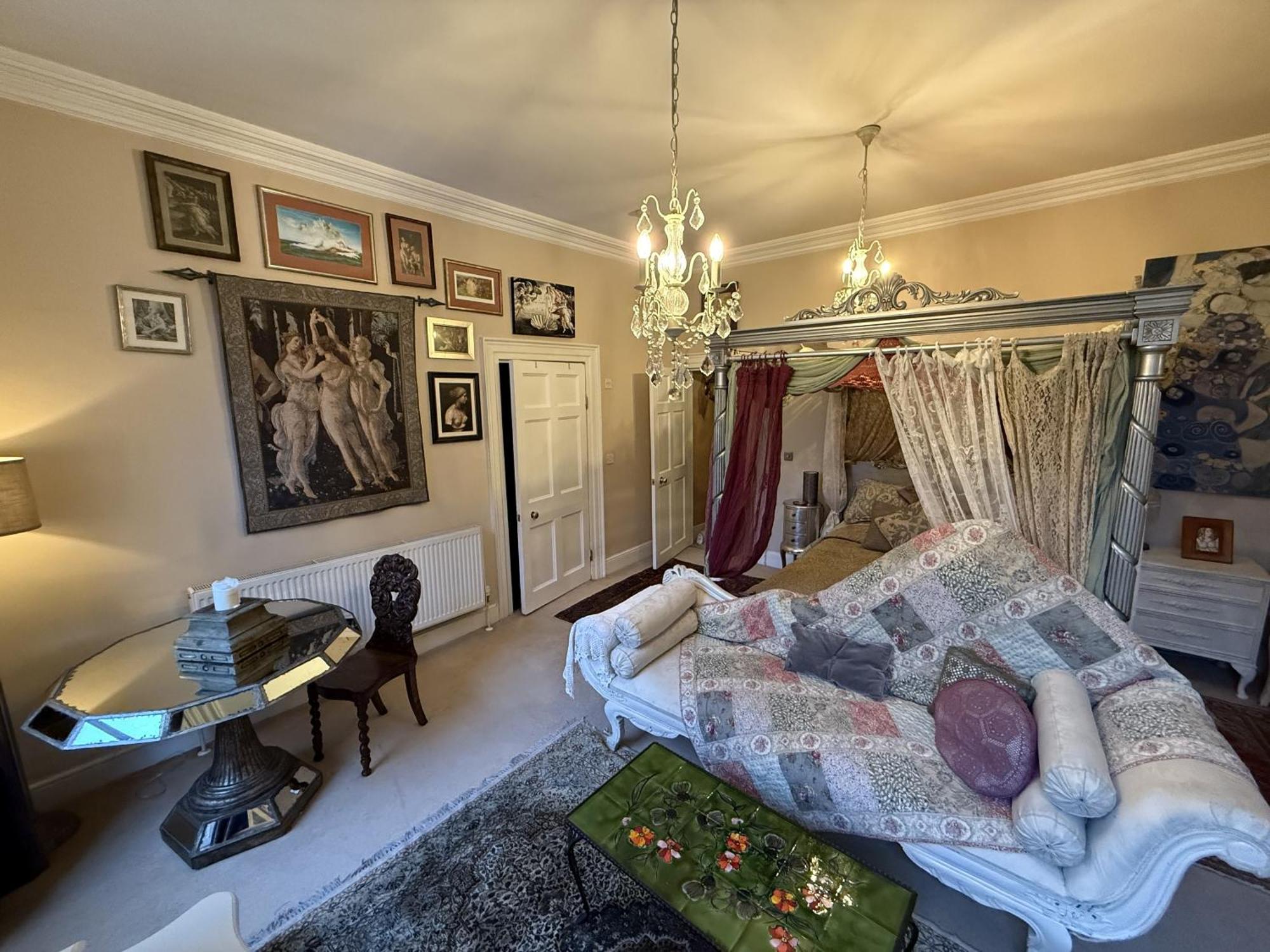 The Covenstead Hotel Glastonbury Room photo